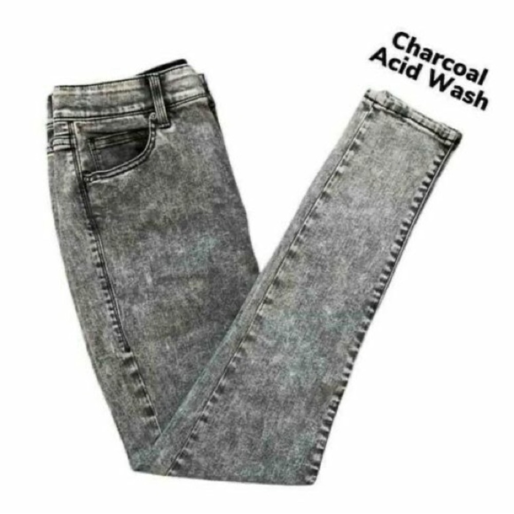 NWOT Lularoe Grey Acid Wash Skinny Denim 28
